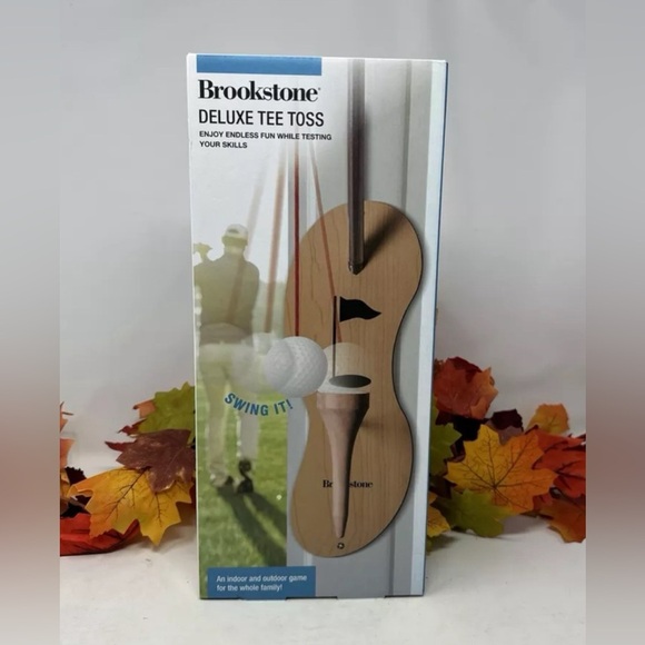 Brookstone Deluxe Tee Toss Swing Golf Ball Golfer Gift golfing Fun NIB NWT - Picture 1 of 3